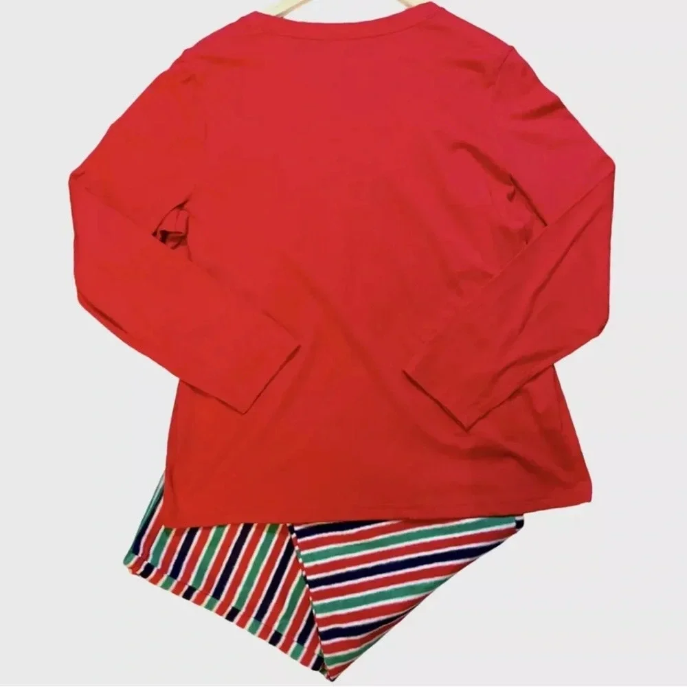 NWT Jammies For Your Families 2-Piece Holiday Pajama Set